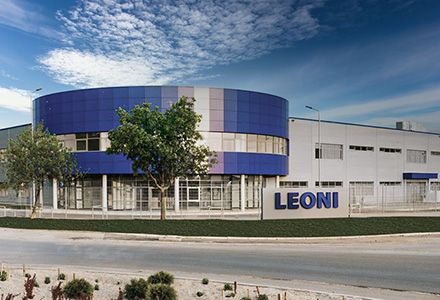 The exterior of the Leoni factory in Nis illustrates project management by Oktopaz during the warehouse construction - thumbnail